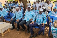 Les candidats du parti Union pour la République (UNIR) de la préfecture de Bassar, Tchaboré Hatimi et Bonfoh Loukouman étaient mercredi face aux populations des quartiers de Bassar 3