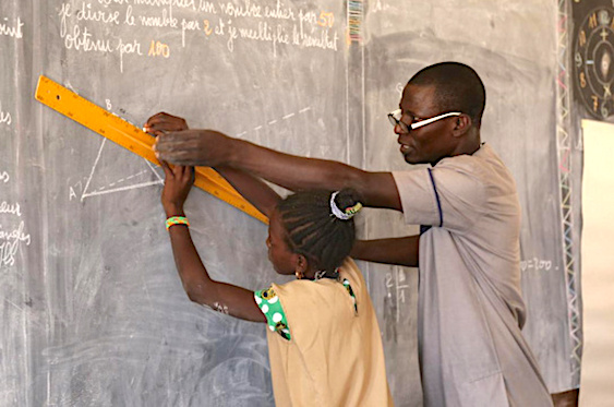 Le Togo recrute massivement dans les secteurs de l'éducation et de la santé. Ceci pour renforcer les services publics, investir dans le capital humain et réduire les inégalités