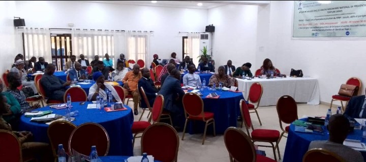 La Commission nationale des droits de l’homme (CNDH) a ouvert un atelier d’échanges jeudi à Lomé. La rencontre qui regroupe des représentants des ministères et institutions, des organisations de défense des droits de l’homme (ODDH) et des médias a permis de faire le bilan des 5 ans d’opérationnalisation du Mécanisme national de prévention de la torture (MNP)
