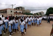 Le gouvernement togolais a lancé vendredi le concours d’entrée aux Ecoles Nationales des Auxiliaires Médicaux (ENAM), aux Ecoles Nationale de Sage-Femmes (ENSF) et à l’Ecole Nationale des Aides Sanitaires (ENAS