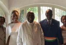 L’ancien président ivoirien, Laurent Gbagbo s’est marié jeudi à Abidjan avec Nady Bamba. C’était au cours d’une cérémonie discrète qui s'est tenue en présence d’un cercle restreint composé de proches et de membres de la haute direction du Parti des Peuples Africains-Côte d’Ivoire (PPA-CI).